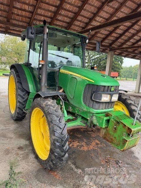 John Deere 5820 曳引機