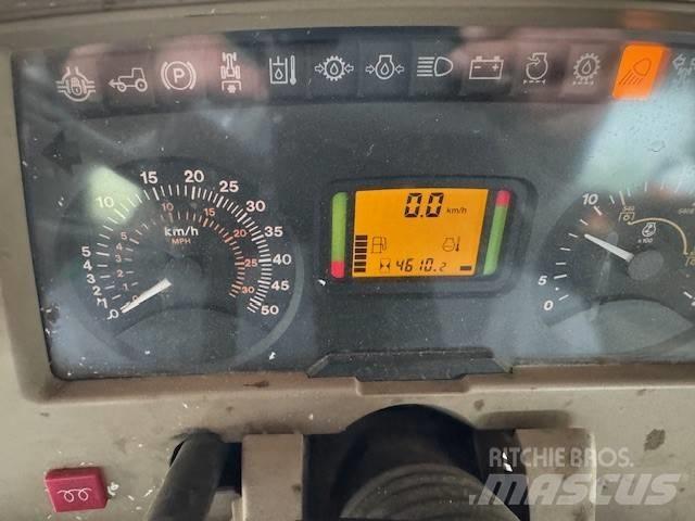 John Deere 5820 曳引機