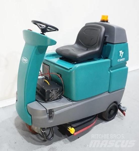 Tennant T7 洗地吸乾機