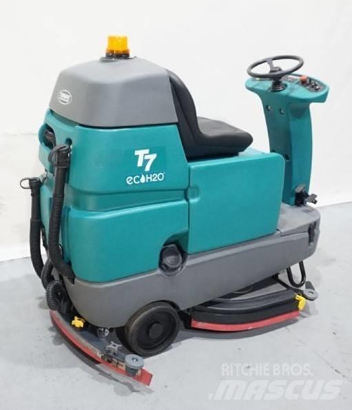Tennant T7 洗地吸乾機