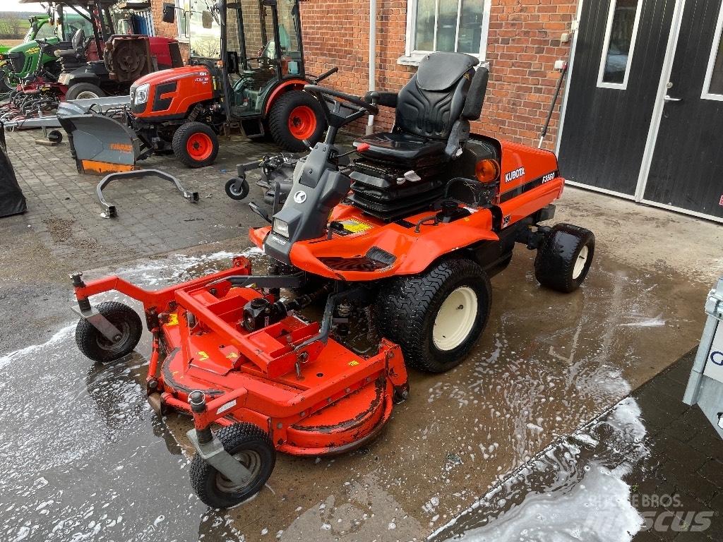 Kubota F 3560 騎乘式割草機
