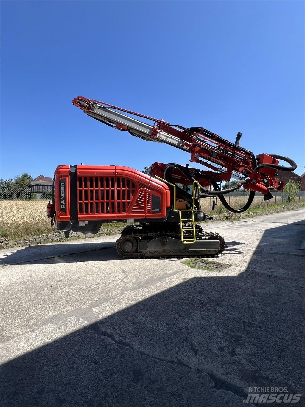 Sandvik dx910i 鑽孔機