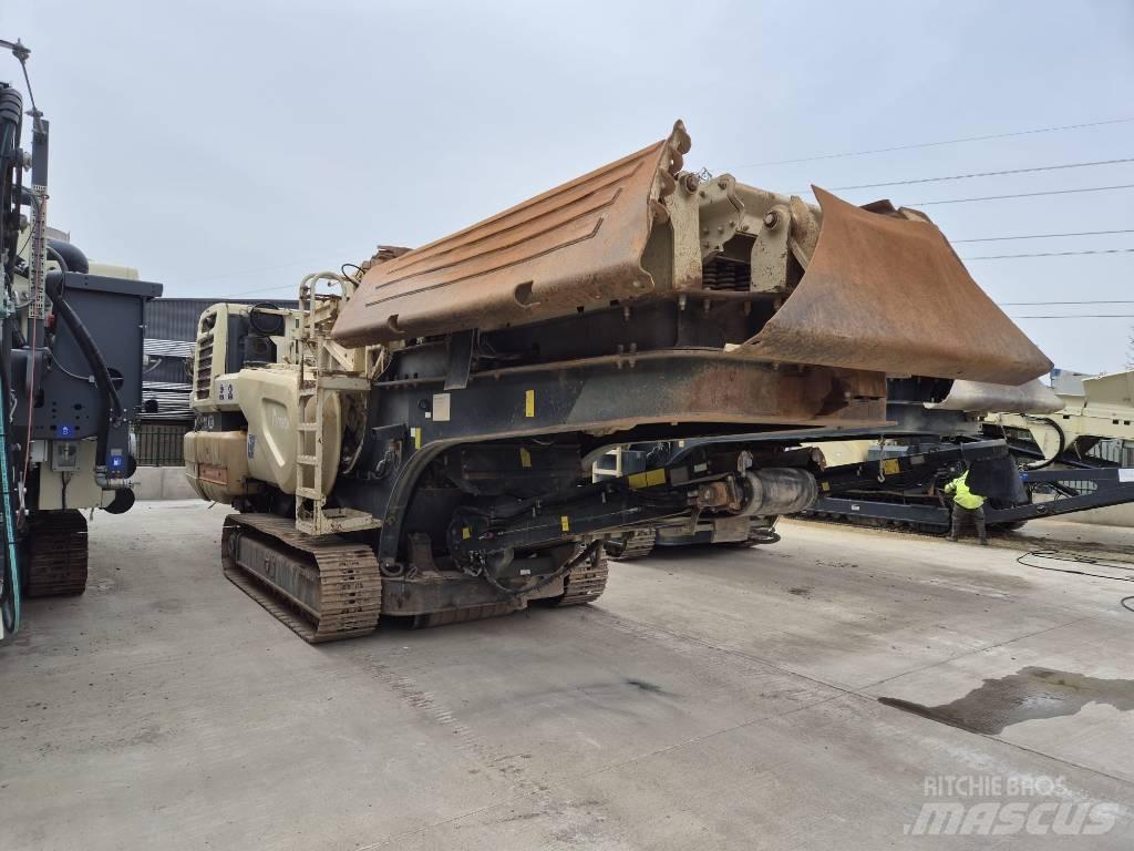 Metso LT 1213 破碎機
