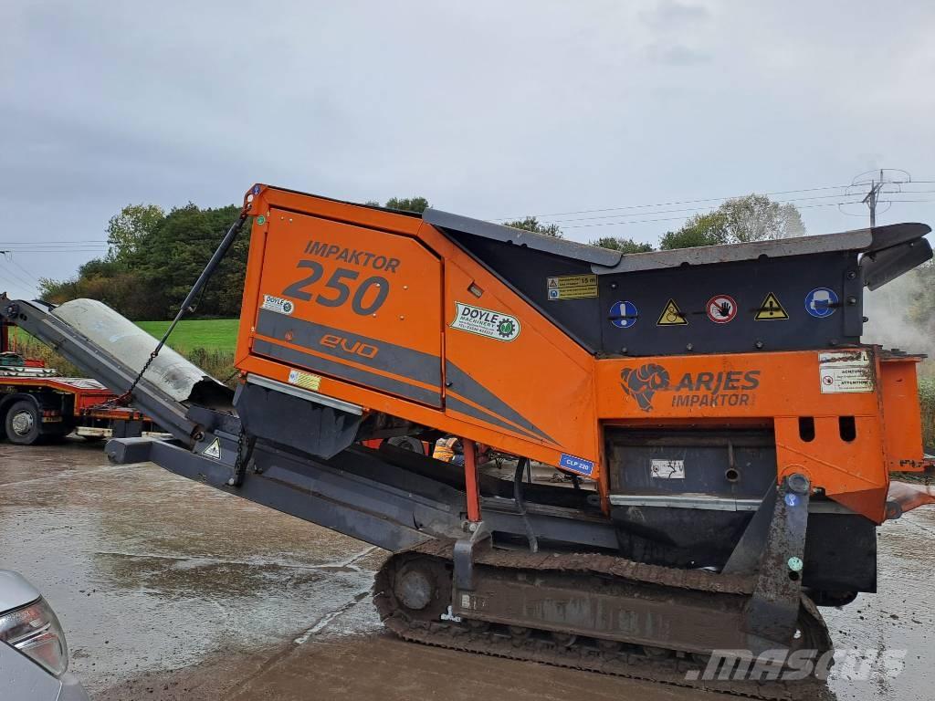 Arjes Impaktor 250 移動式壓碎機