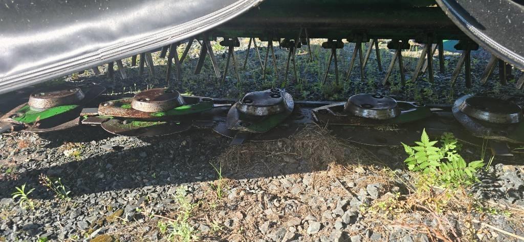 John Deere 131 割草調節裝置