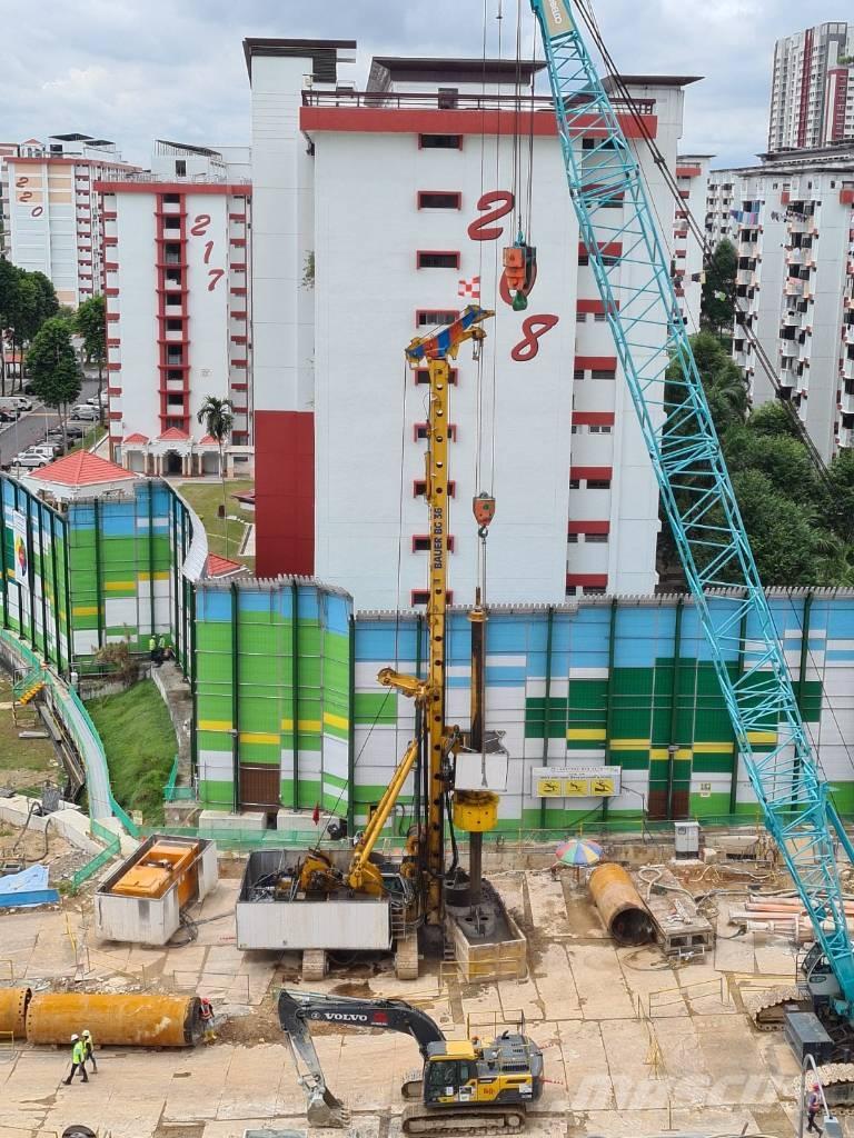 Bauer BG 36 重型鑽孔機