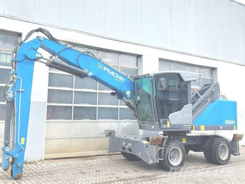 Fuchs MHL 320 F 廢棄物/工業用操作車