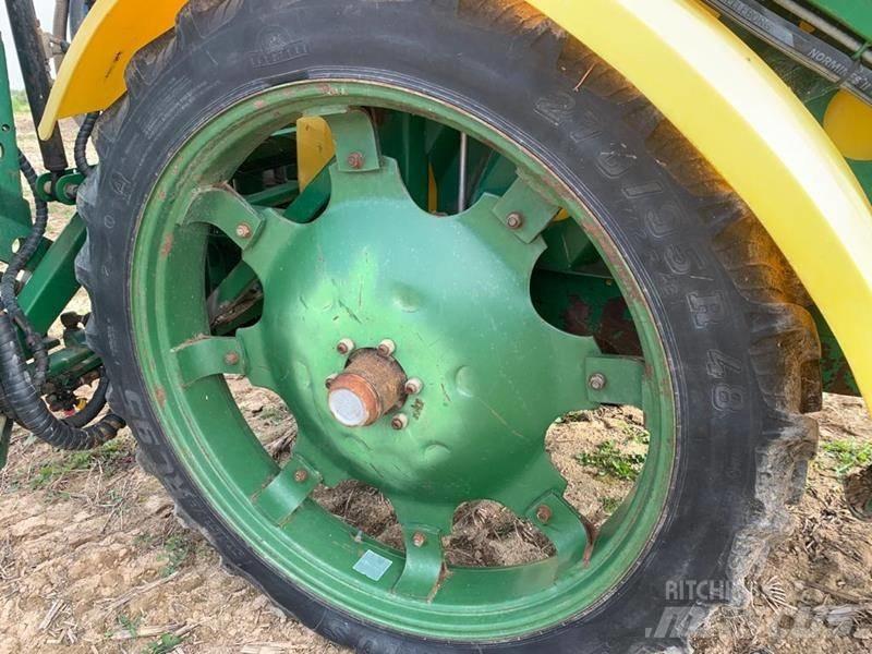Pacific 3000 lts 牽引式噴霧機