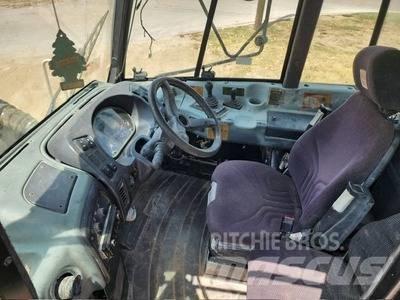 Terex TA 300 鉸接式起吊車