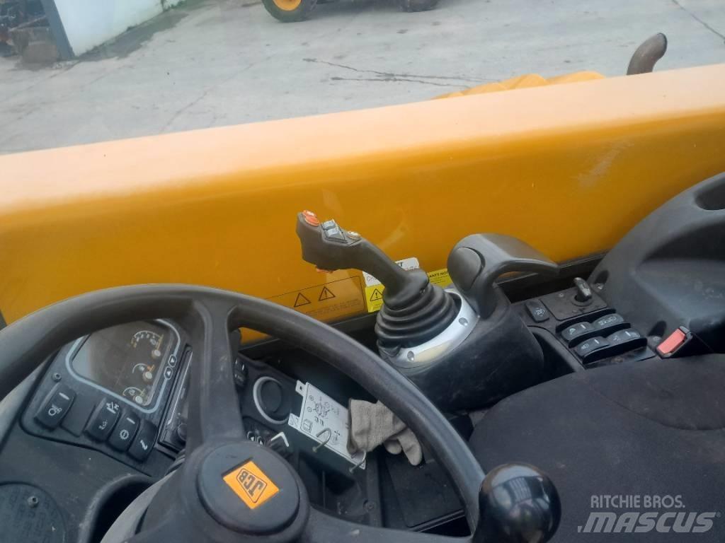 JCB 536-60 農業用伸縮臂裝載機