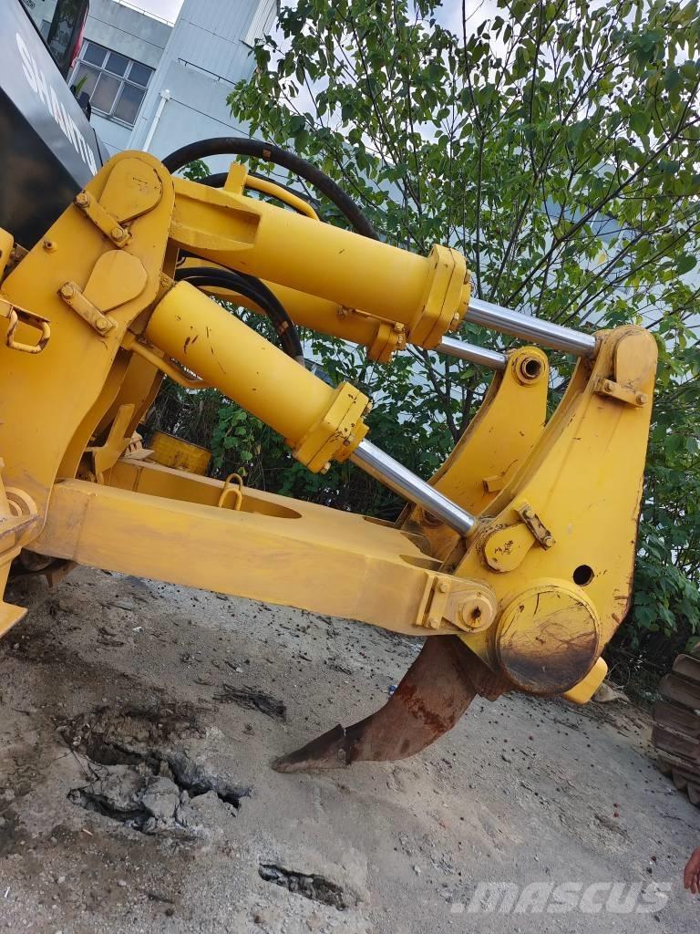 Shantui SD 32 履帶推土機