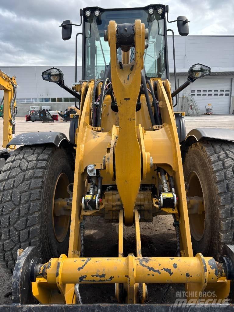 CAT 920 輪胎式裝載機