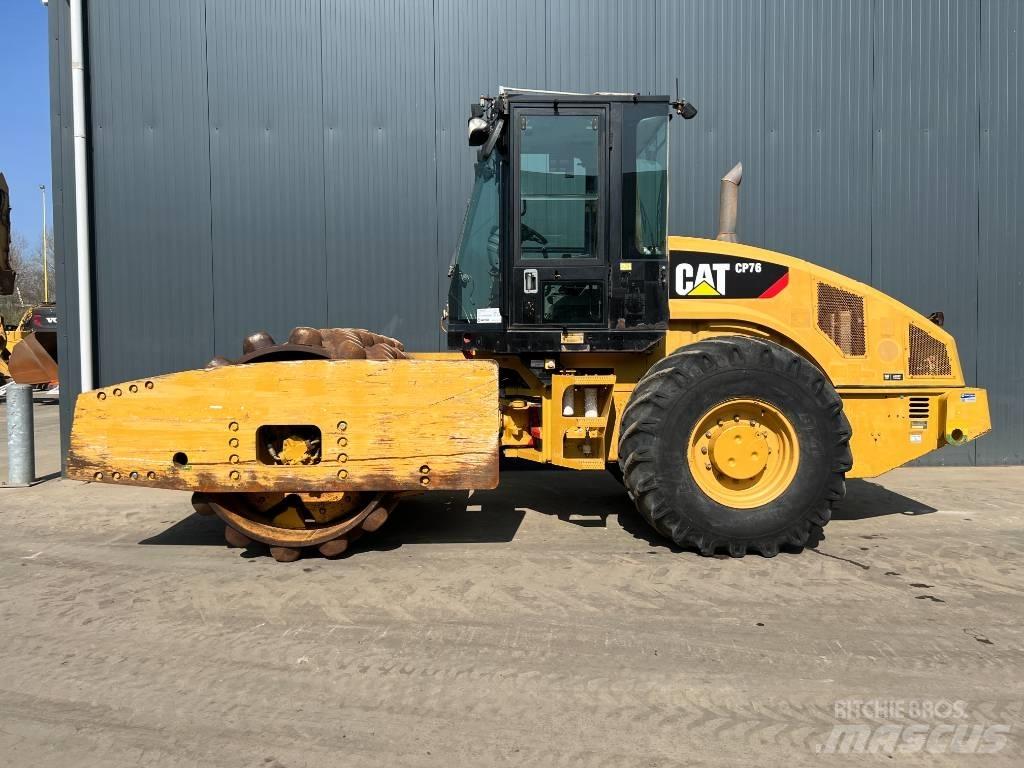 CAT CP76 單輪滾壓機