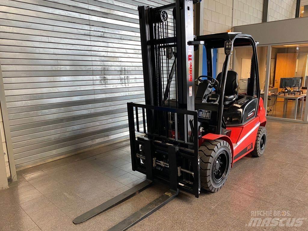 Manitou MI 30 D 柴油卡車