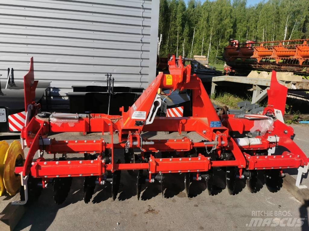 Pöttinger FOX300D 行栽作物中耕機