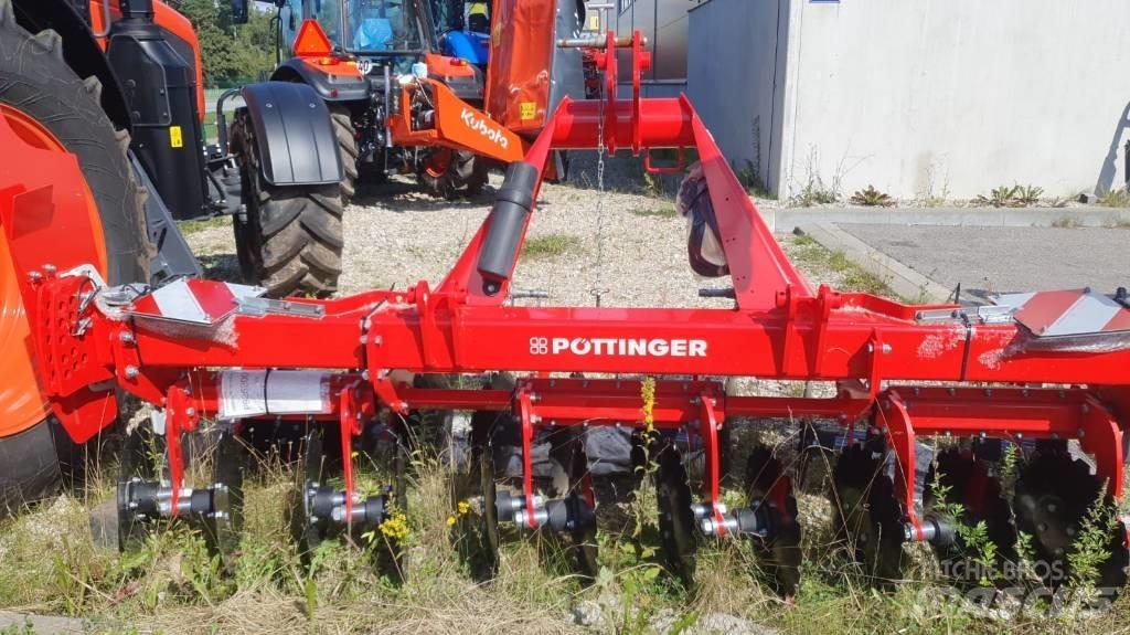 Pöttinger FOX300D 行栽作物中耕機