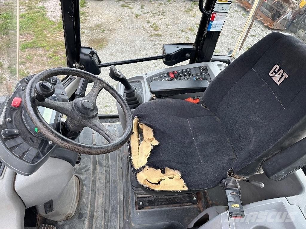 CAT 908M Radlader 輪胎式裝載機