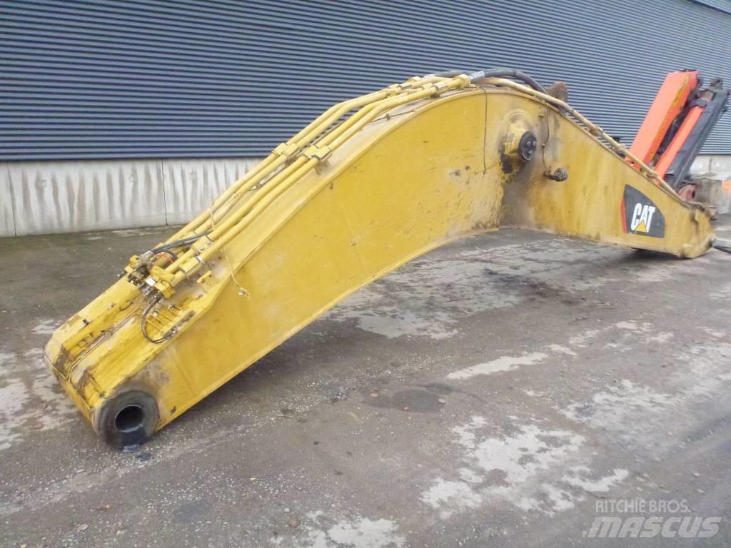 CAT 374 D, 297-7355 吊桿和鏟斗