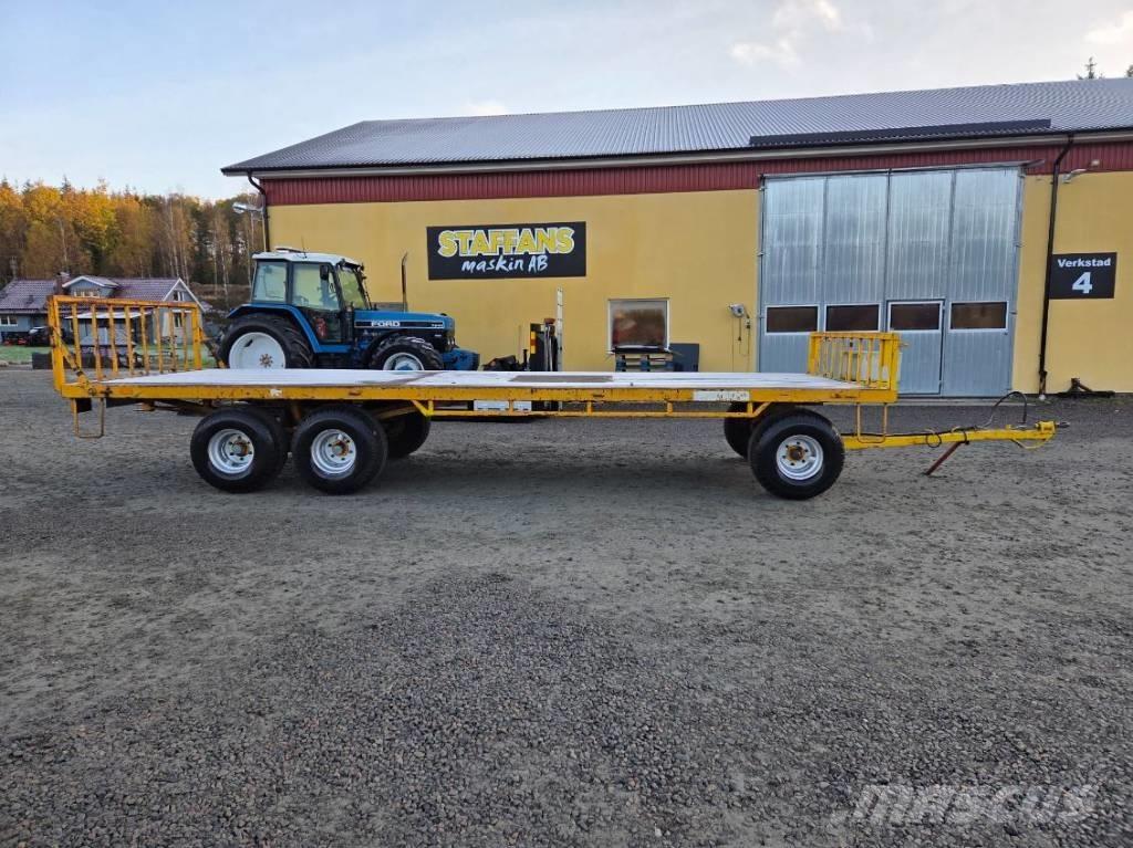 Dalum Rundbalsvagn 草捆拖車