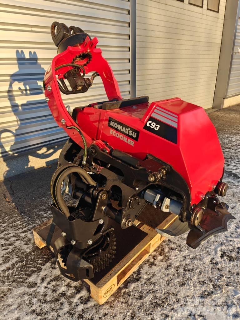 Komatsu C 93 收穫機頭
