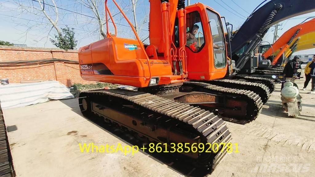 Doosan DH 225 LC-7 履帶式 挖土機/掘鑿機/挖掘機