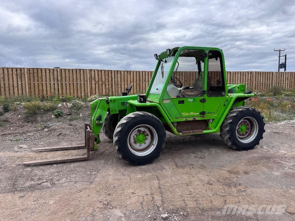 Merlo P 28.7 EV T 伸縮臂操作車