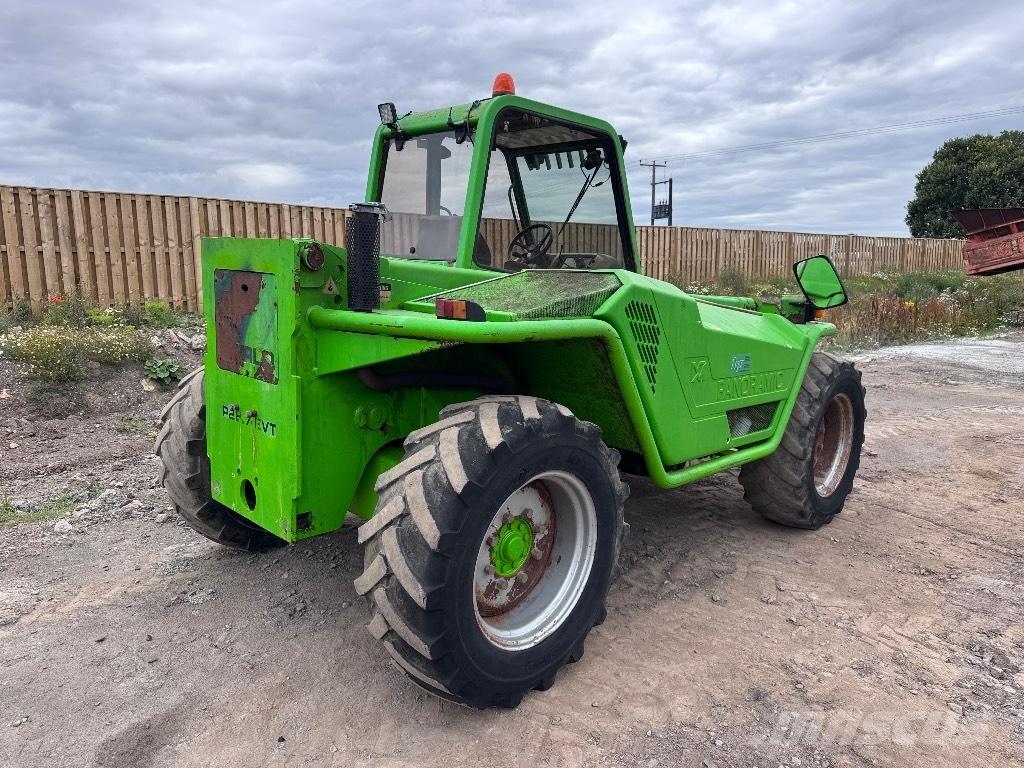 Merlo P 28.7 EV T 伸縮臂操作車
