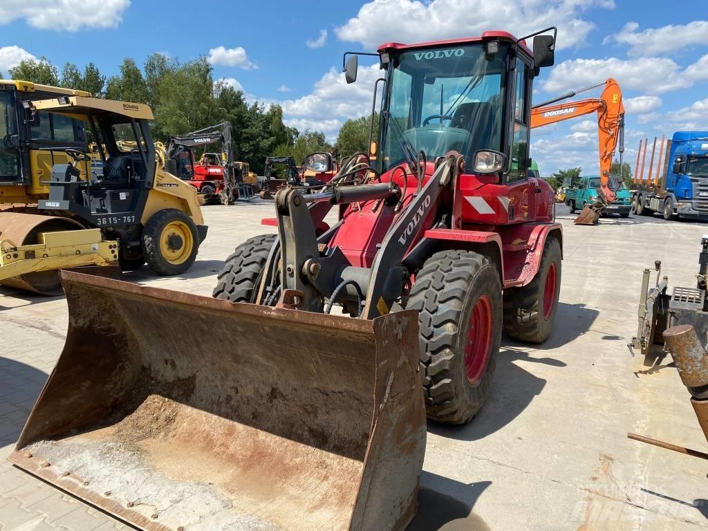 Volvo L 30 G 輪胎式裝載機