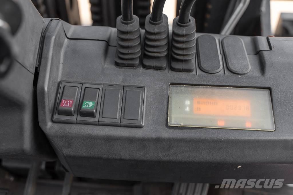 Manitou MI 35 D 柴油卡車