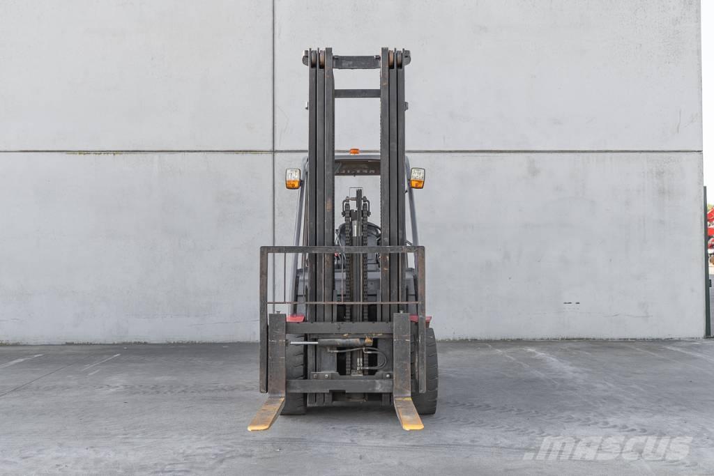Manitou MI 35 D 柴油卡車