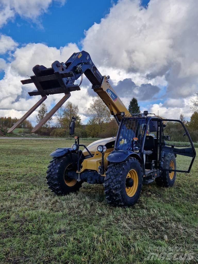 CAT TH 407 C 農業用伸縮臂裝載機