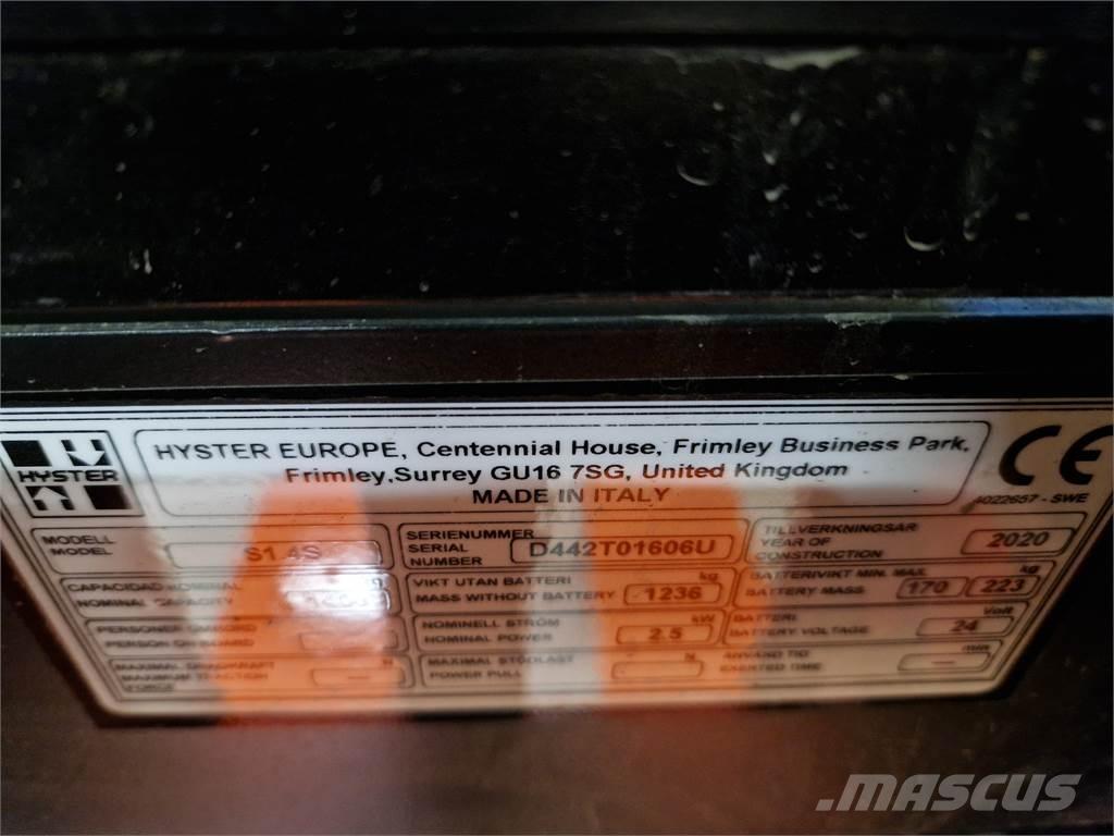 Hyster S1.4S IL 自走式堆積機
