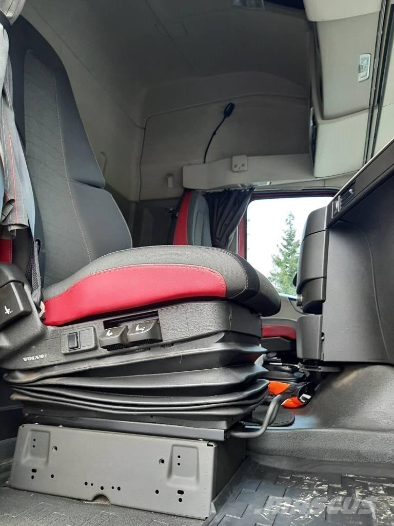 Volvo FH 13 商用底盤車