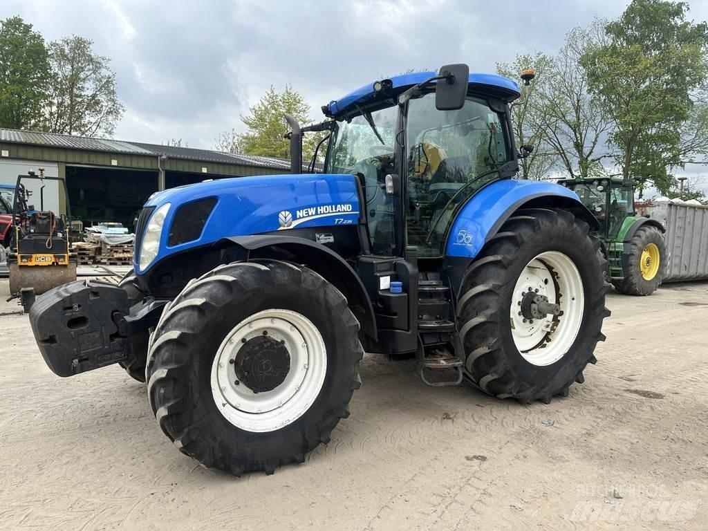 New Holland T7.235 曳引機