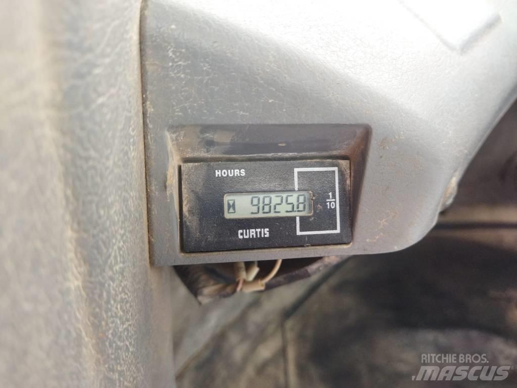 Doosan DL 300 輪胎式裝載機