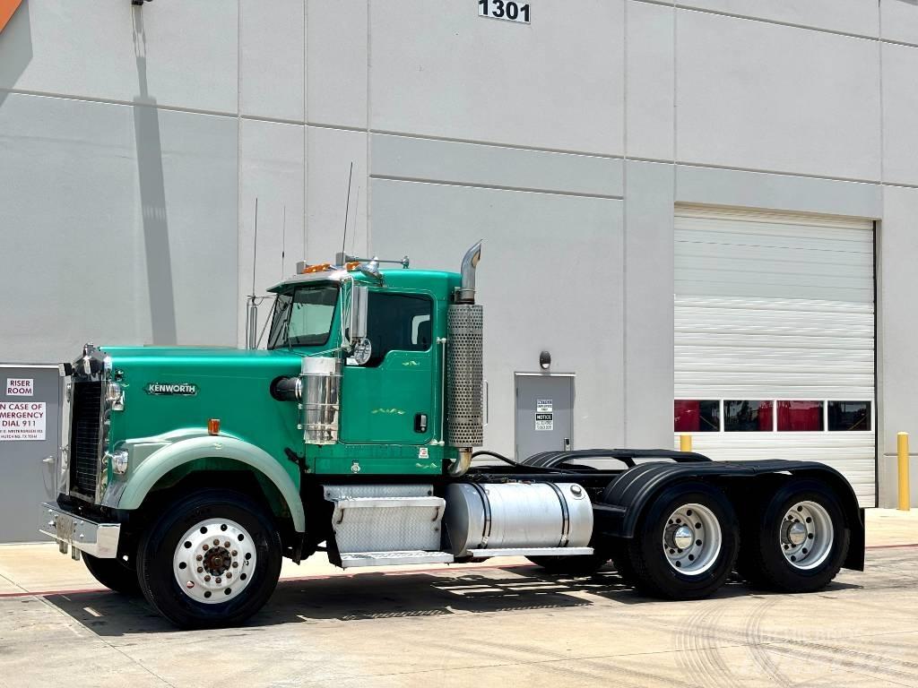 Kenworth W 900 曳引機組件