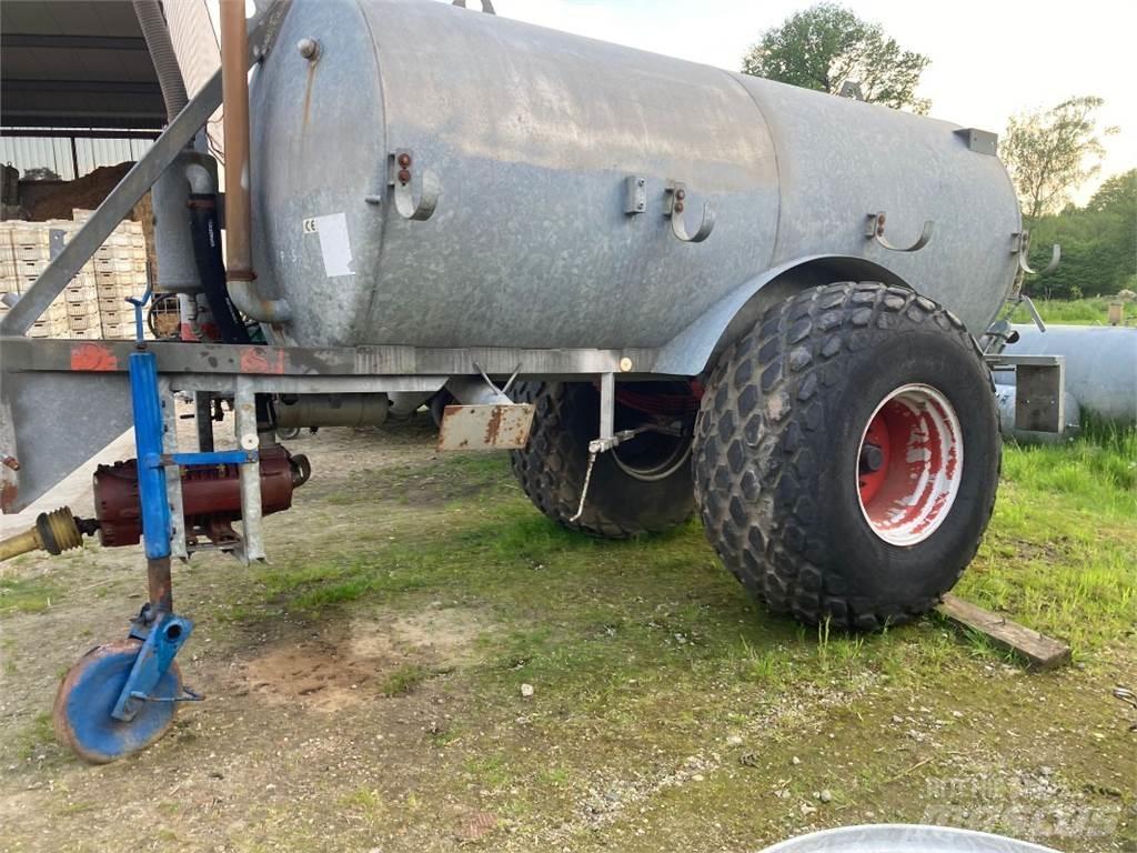 Kotte 8000 Liter 肥料撒布機