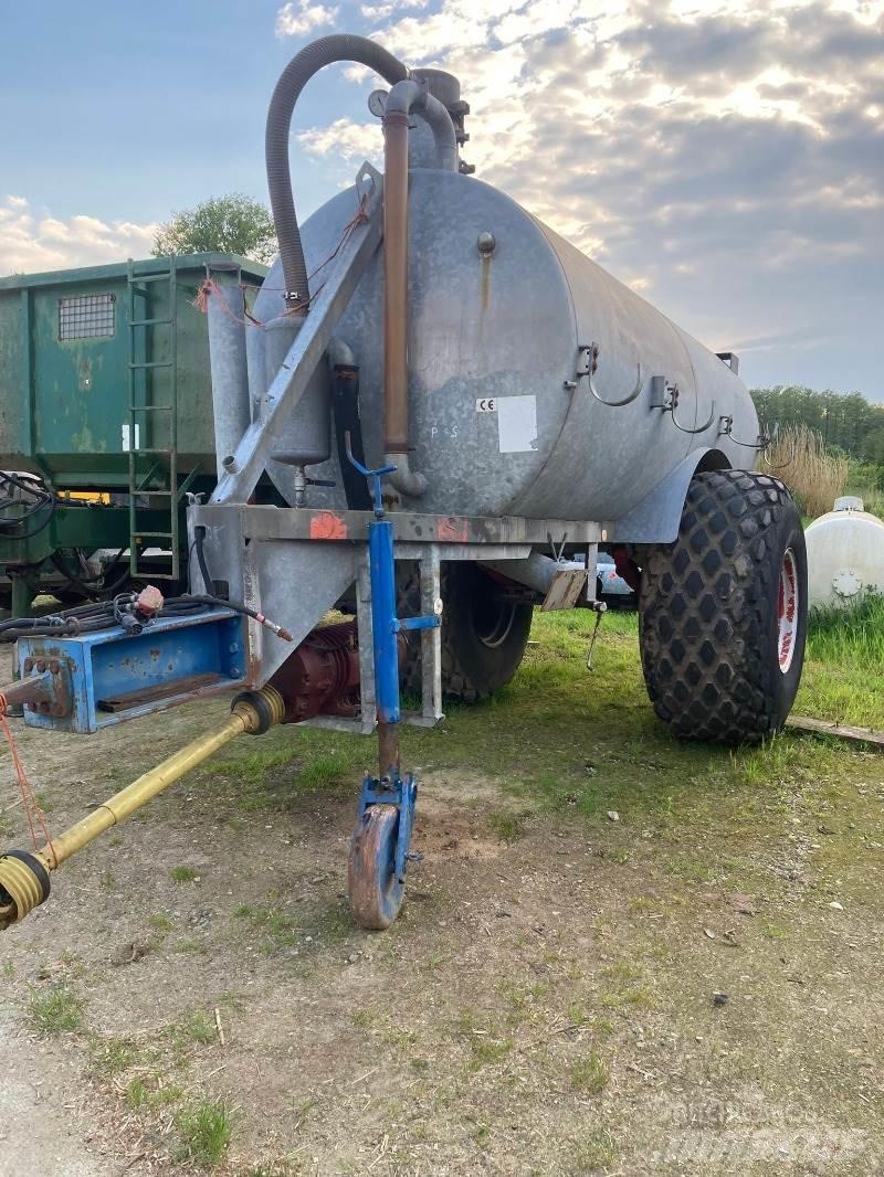 Kotte 8000 Liter 肥料撒布機