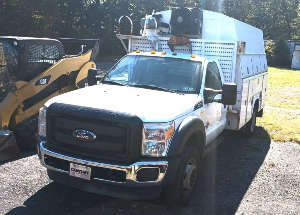 Ford F 550 XL SD 都市/通用型車輛