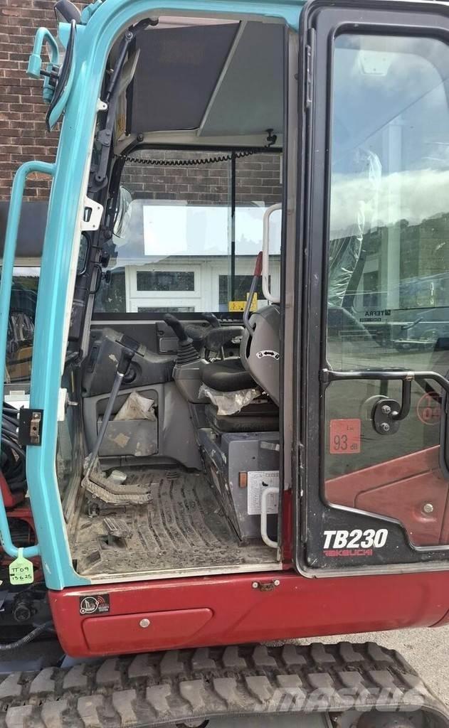 Takeuchi TB230 小型挖土機/掘鑿機<7t(小型挖掘機)