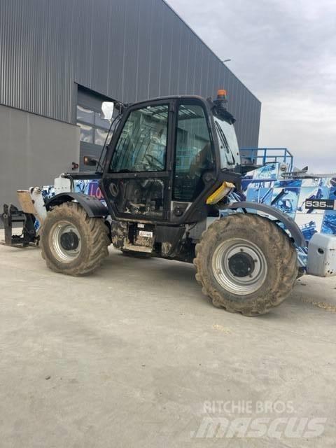 JCB 535-140 伸縮臂操作車