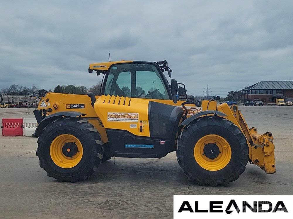 JCB 541-70 AGRI PRO 伸縮臂操作車