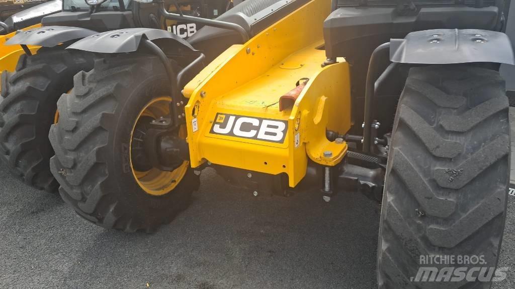 JCB 535-95 伸縮臂操作車