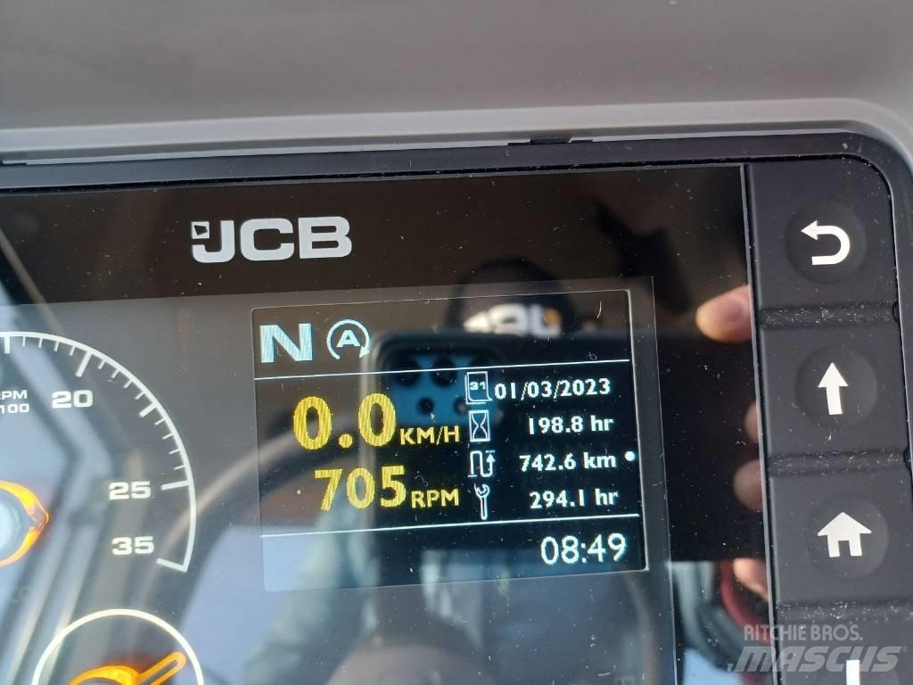 JCB 427 HT 輪胎式裝載機