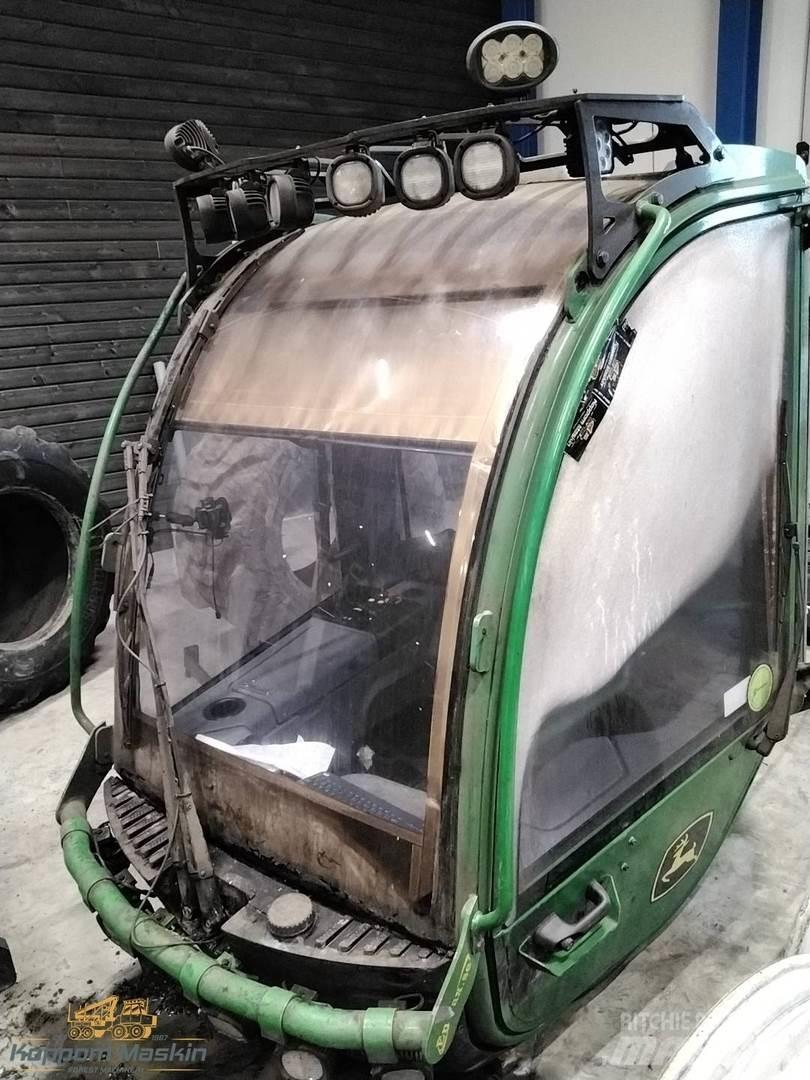 John Deere 1470g 駕駛室與內部