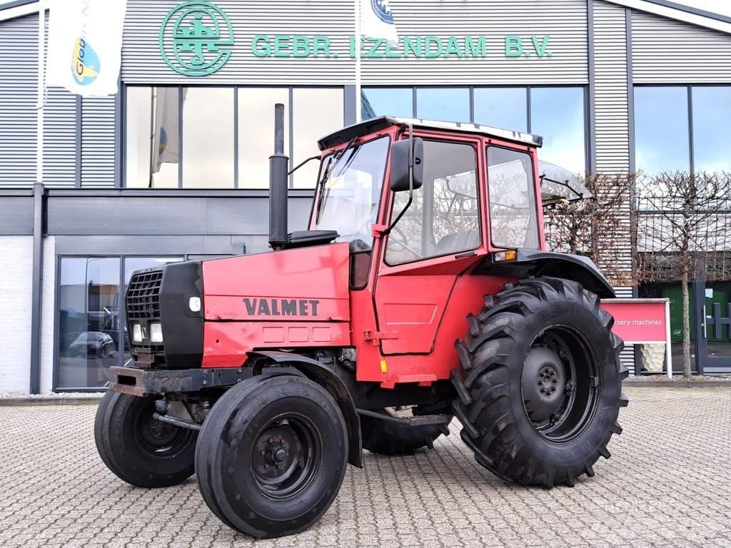 Valmet 405 曳引機