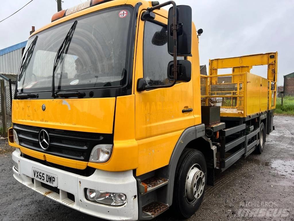 Mercedes-Benz 1318 其他貨車