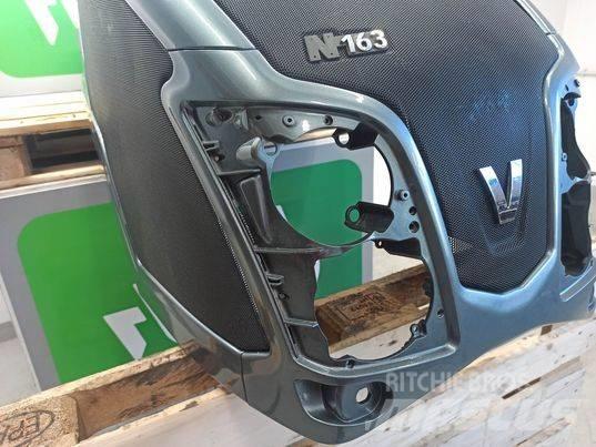 Valtra N 163 hood 駕駛室與內部