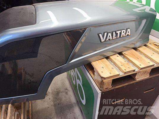 Valtra N 163 hood 駕駛室與內部