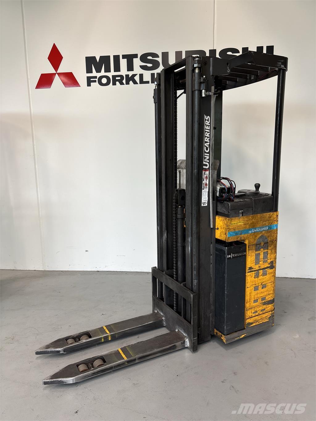 Atlet A160 自走式堆積機